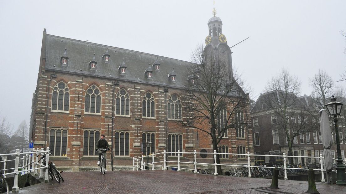 Het academiegebouw van Universiteit Leiden aan de Rapenburg