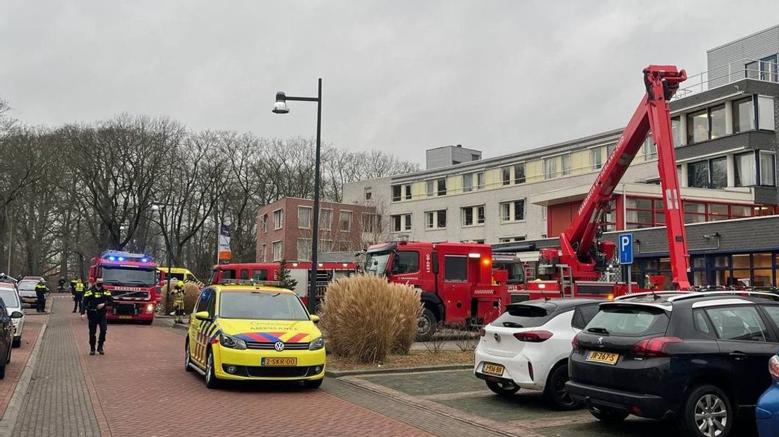 Brand in bejaardentehuis, bewoners geëvacueerd.