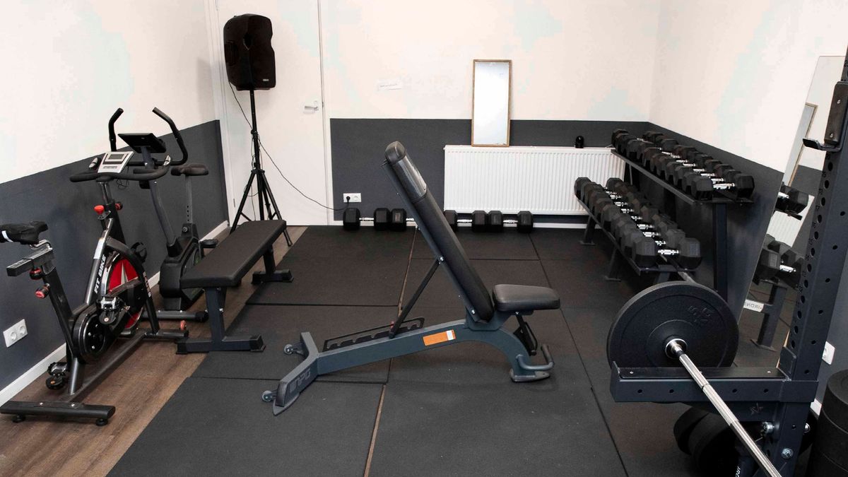 Damster Fitnesscentrum moet zwevende vloeren installeren om gebonk van gewichten te weren