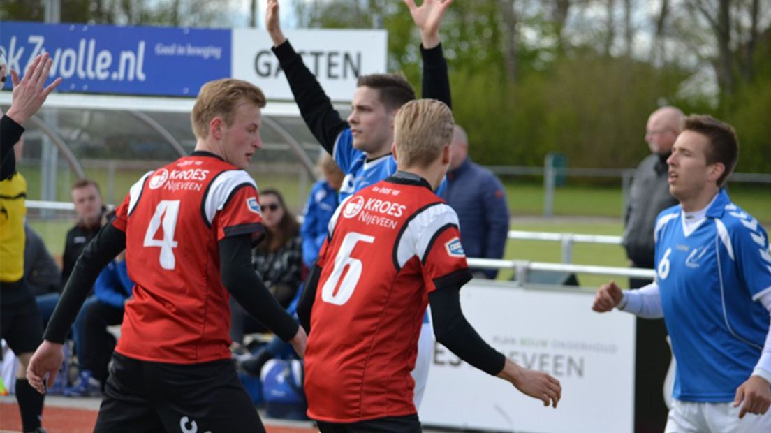 Jelmer Jonker (met nummer 6) werd topscorer (Rechten: Gerard Smelt)