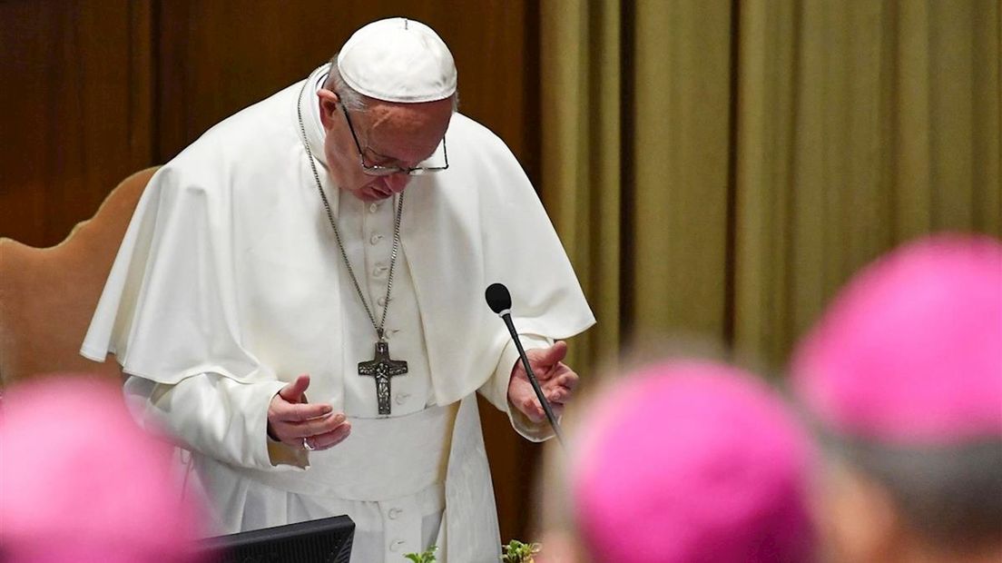 Paus Franciscus voorafgaand aan de 'misbruiktop' in Rome