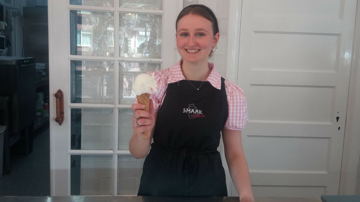 Van medewerker naar eigenaresse: Amber (19) draait meteen volle dagen in haar ijssalon