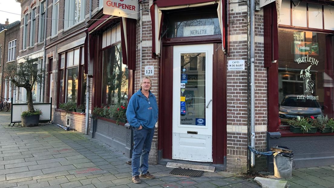 Peter Ribberink, uitbater van Café Merleyn aan de Meeuwerderweg in Stad