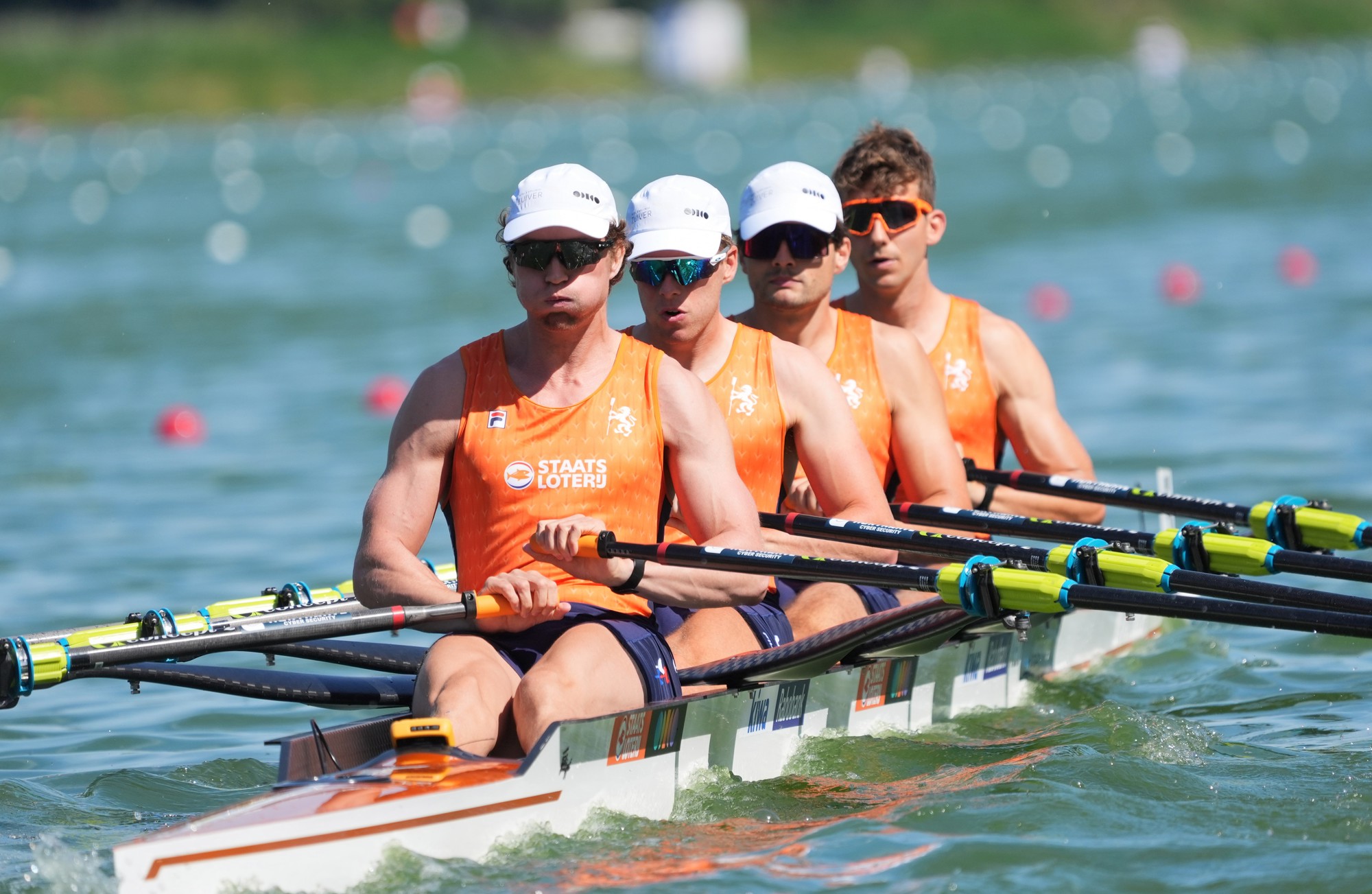 Van Sabben grijpt naast medaille met Nederlandse dubbelvier op WK roeien