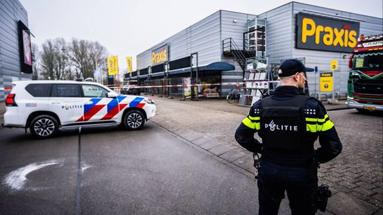 Gewapende overval • man overleden na aanrijding. Gewapende overval • man overleden na aanrijding.