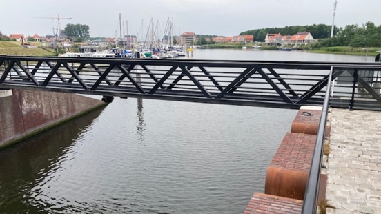 Tonnen aan reparatiekosten en toch bleven de storingen maar komen: is rolbrug Tholen nu echt storingsvrij?