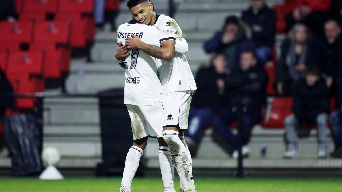 Fiabema maakt zijn eerste voor winnend ADO tegen Helmond Sport