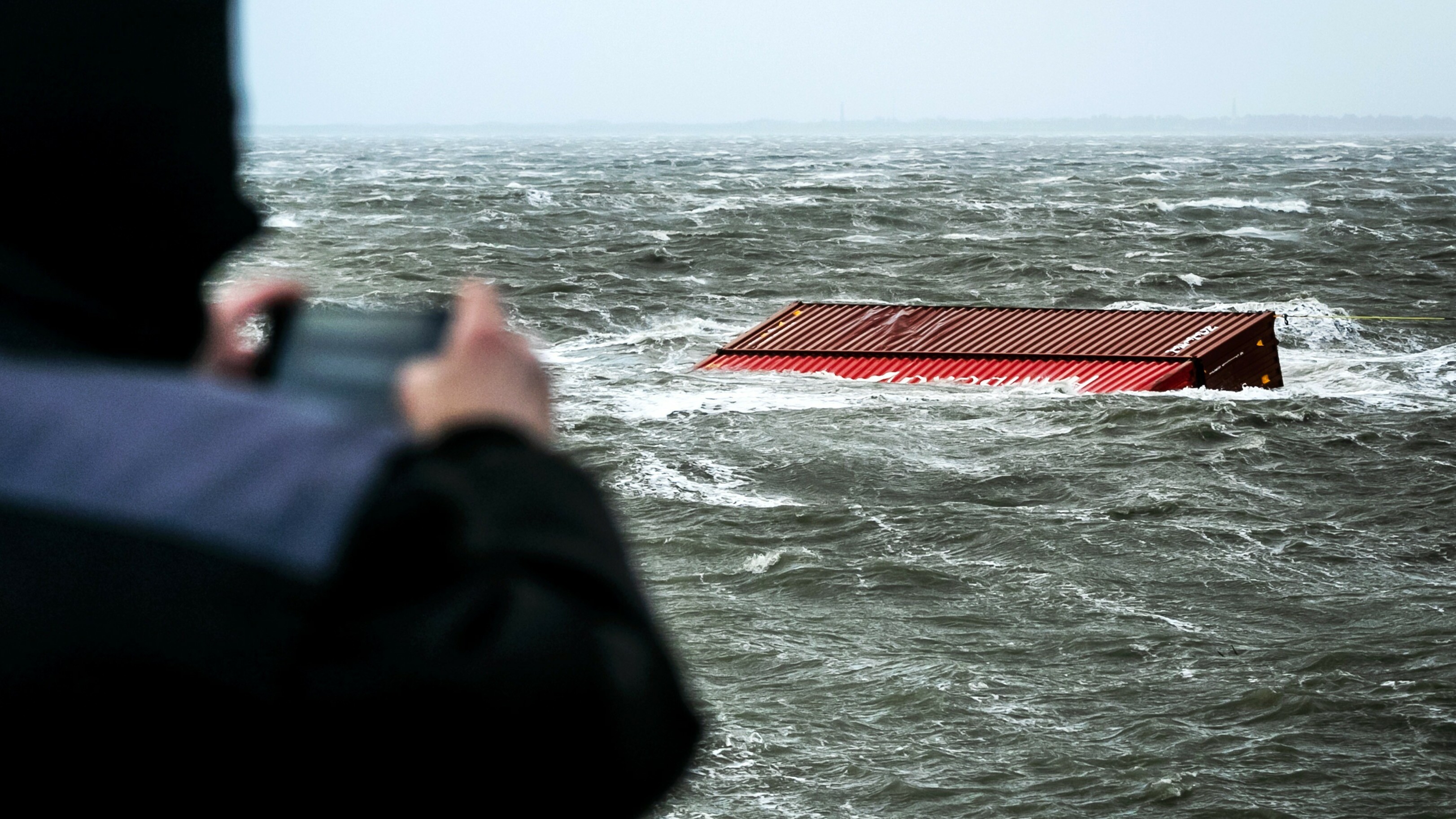 Europese regels tegen nieuwe containerramp: "Het zette me echt aan het denken"
