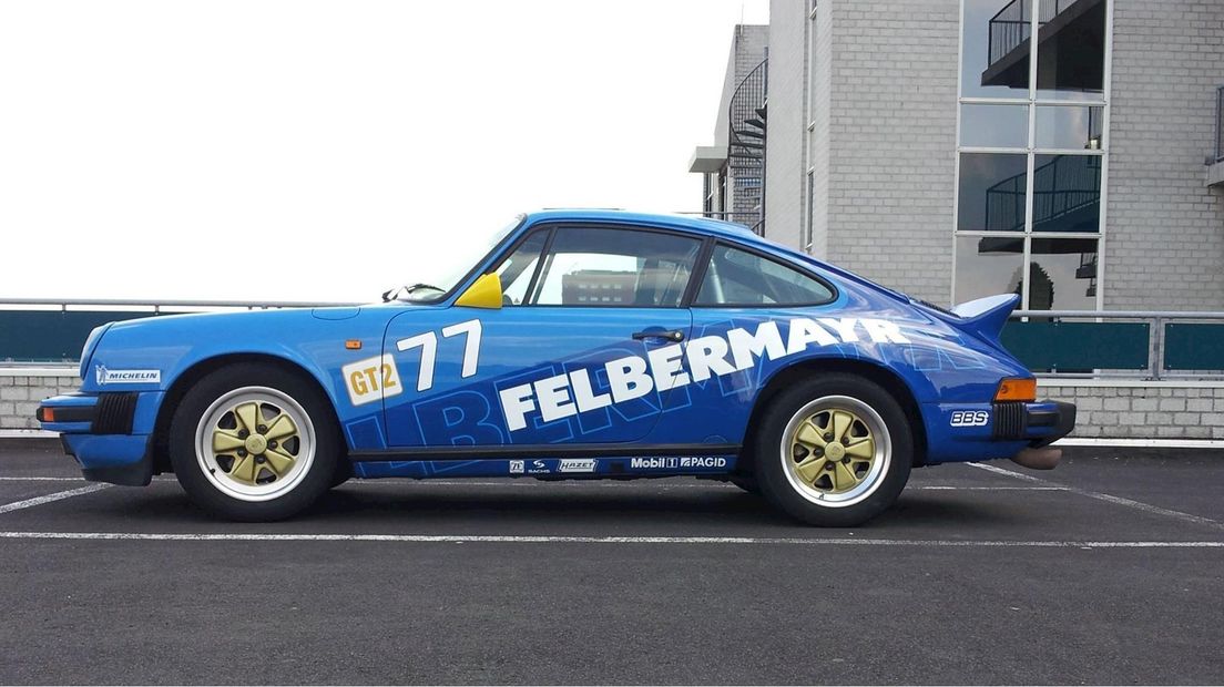 Klassieke Porsche uit parkeergarage gestolen