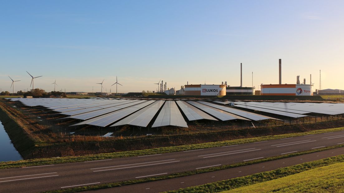 Het zonnepark dat Zeeland Refinery van stroom voorziet