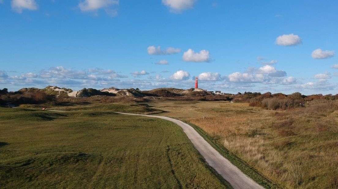 Binnenkort fietsen hier weer meer toeristen op Schier.