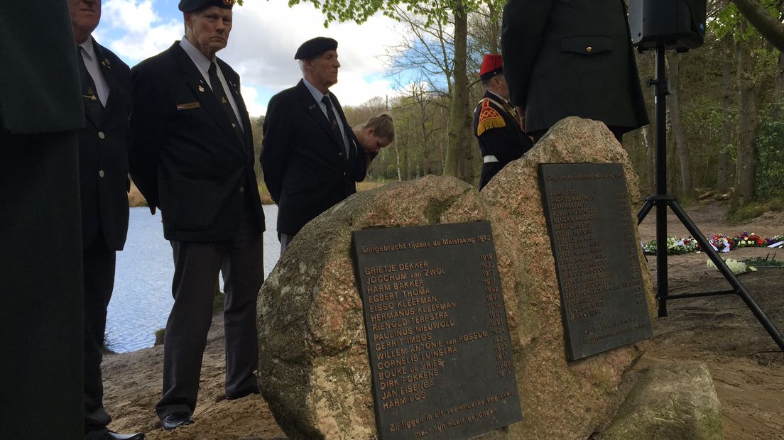 Tijdens de herdenking werden 34 Noordelijk stakers herdacht (Rechten: Berton van Balveren/RTV Drenthe)