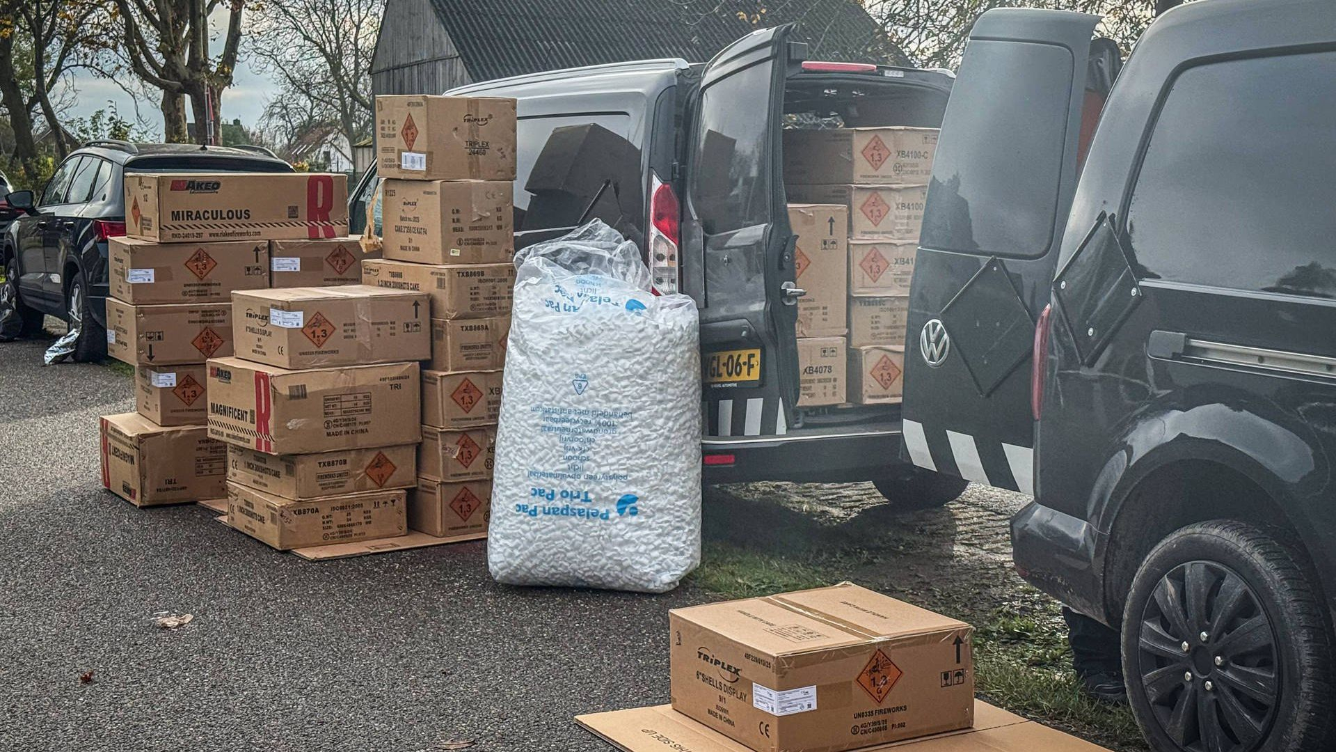 Inval in huis: link met internationale drugszaak