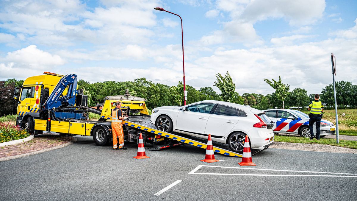 Grote cocaïnevondst leidt tot aanhouding man uit Oosterwolde, Zwollenaar voortvluchtig