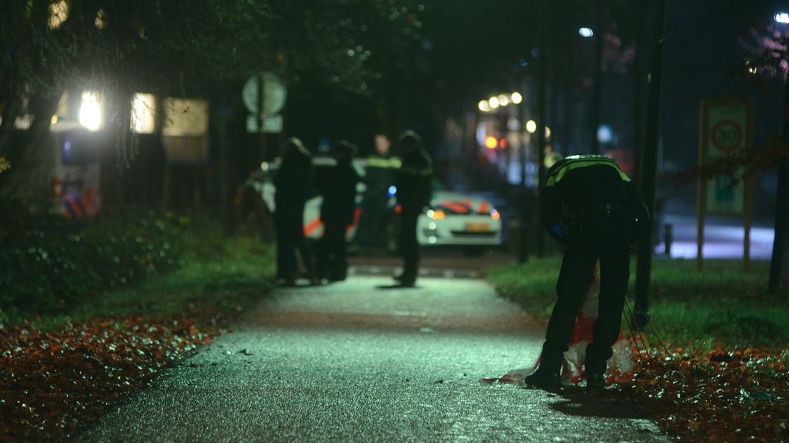 De politie heeft een deel van het bos afgezet (Rechten: RTV Drenthe/Jeroen Kelderman)