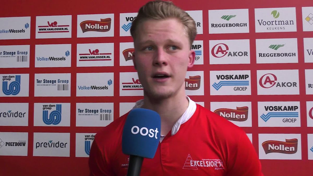 Doelpuntenmaker Stan ter Haar na de zege van Excelsior'31 op ADO'20