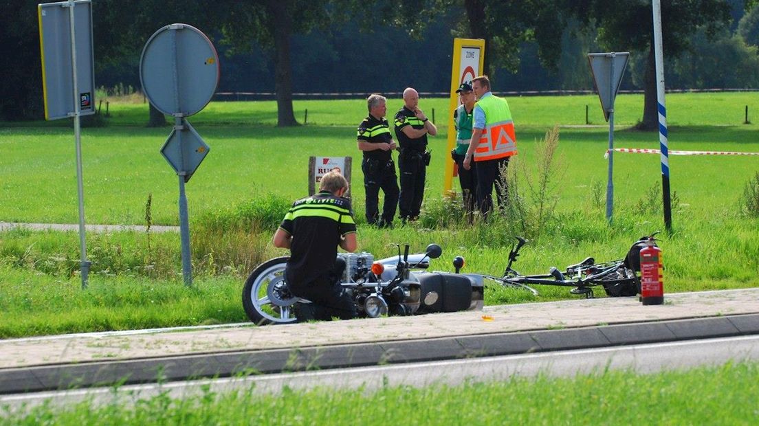 Ernstige aanrijding op de N741 bij Delden