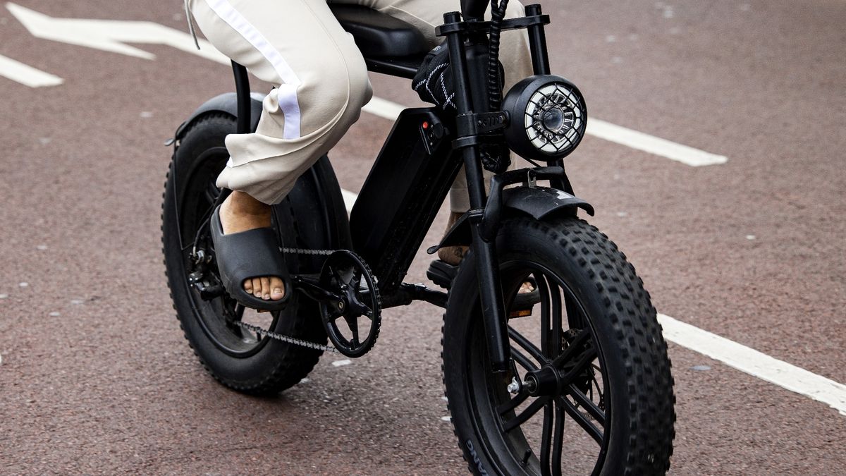 Politie Midden en Oost-Groningen ziet toename jeugdoverlast; gaat strenger optreden tegen fatbikes