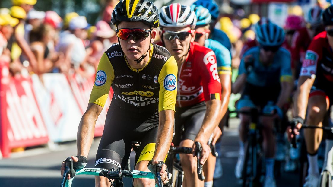 Antwan Tolhoek in actie tijdens de Tour de France op de Mur de Bretagne