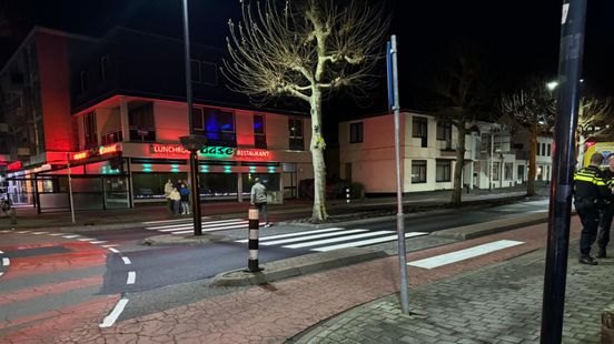 Auto rijdt echtpaar aan in Valkenburg en rijdt daarna door Nieuws