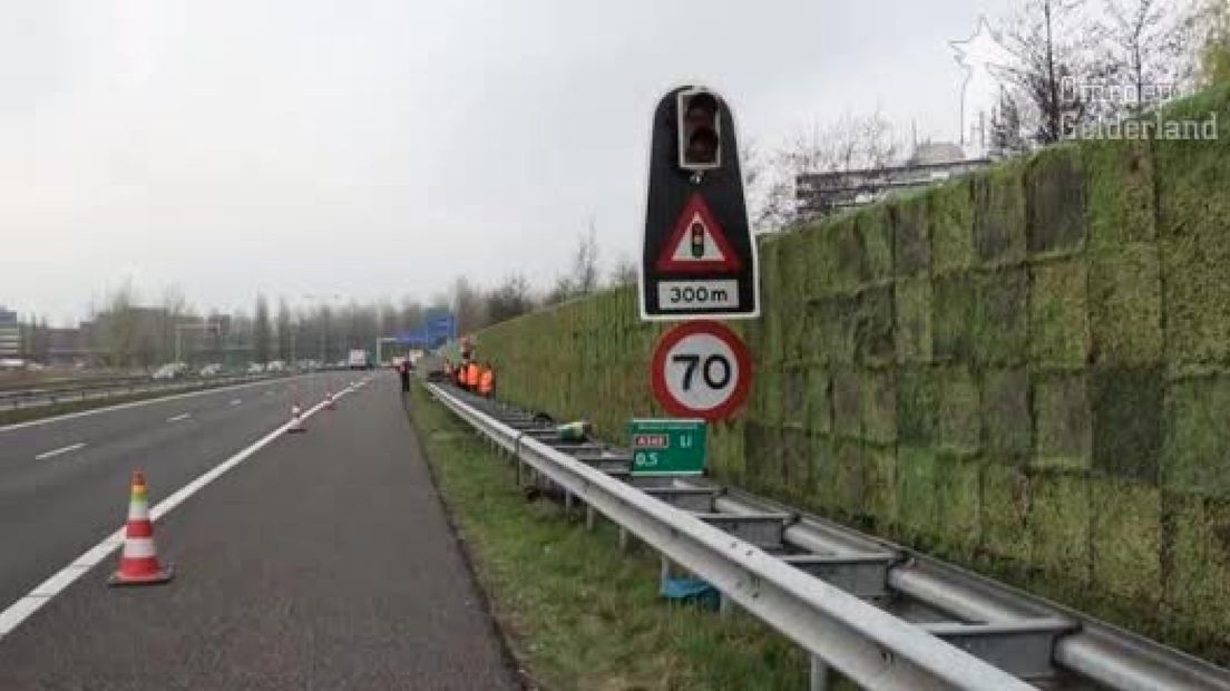 PVV tegen beplanten geluidsschermen