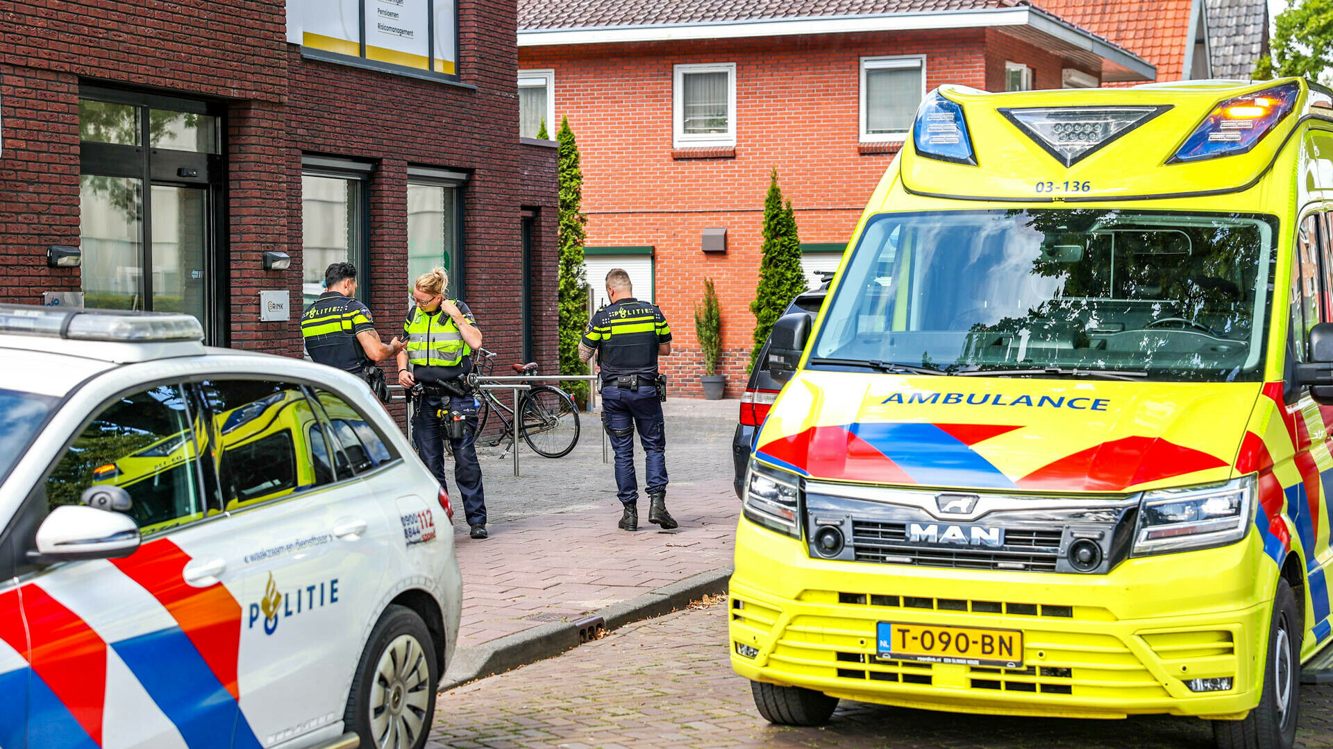 Voetganger gewond bij aanrijding in Emmen.