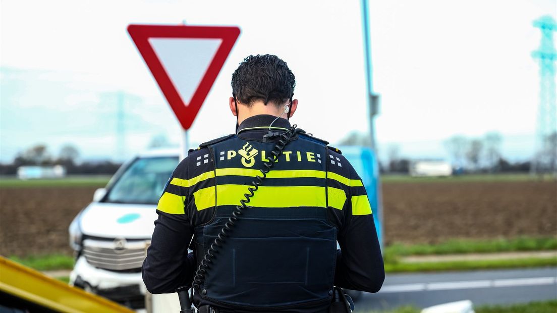 Politieagent bij een ongeluk in Rilland