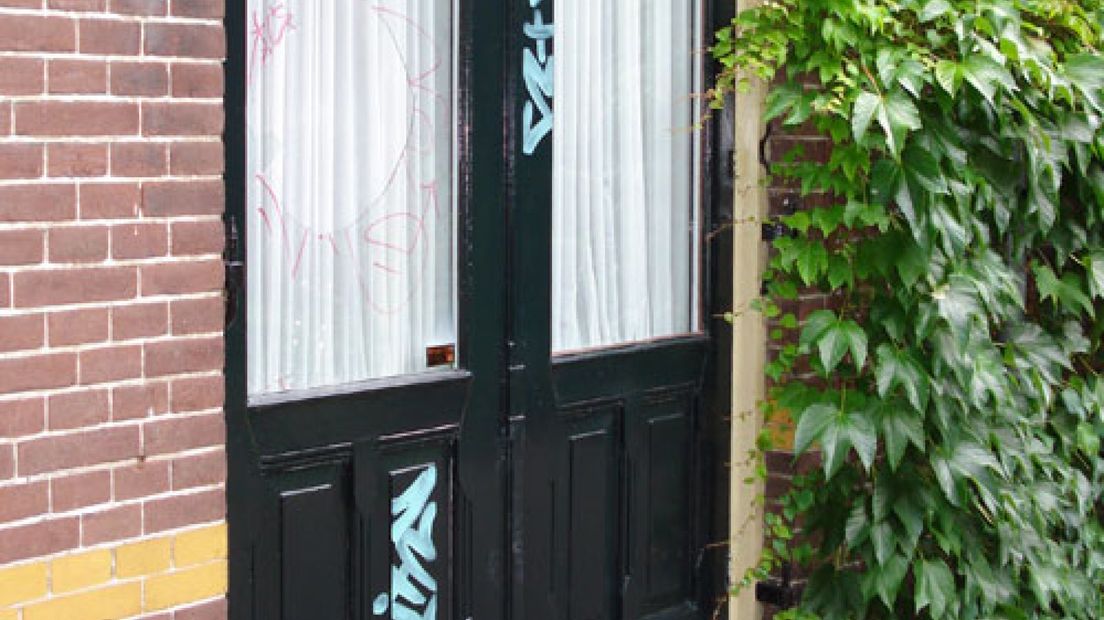 Tiel is vandalisme stadhuistuin zat