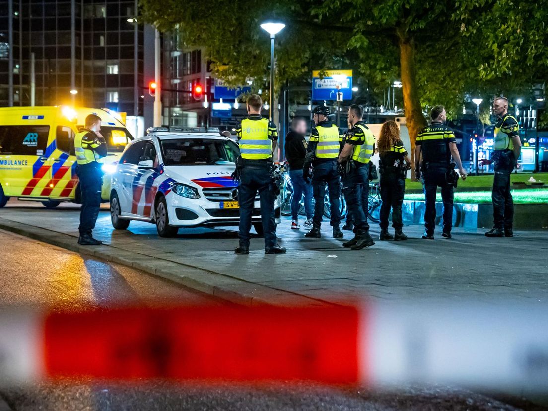 Twee gewonden en drie aanhoudingen na steekpartij bij Hofplein in Rotterdam