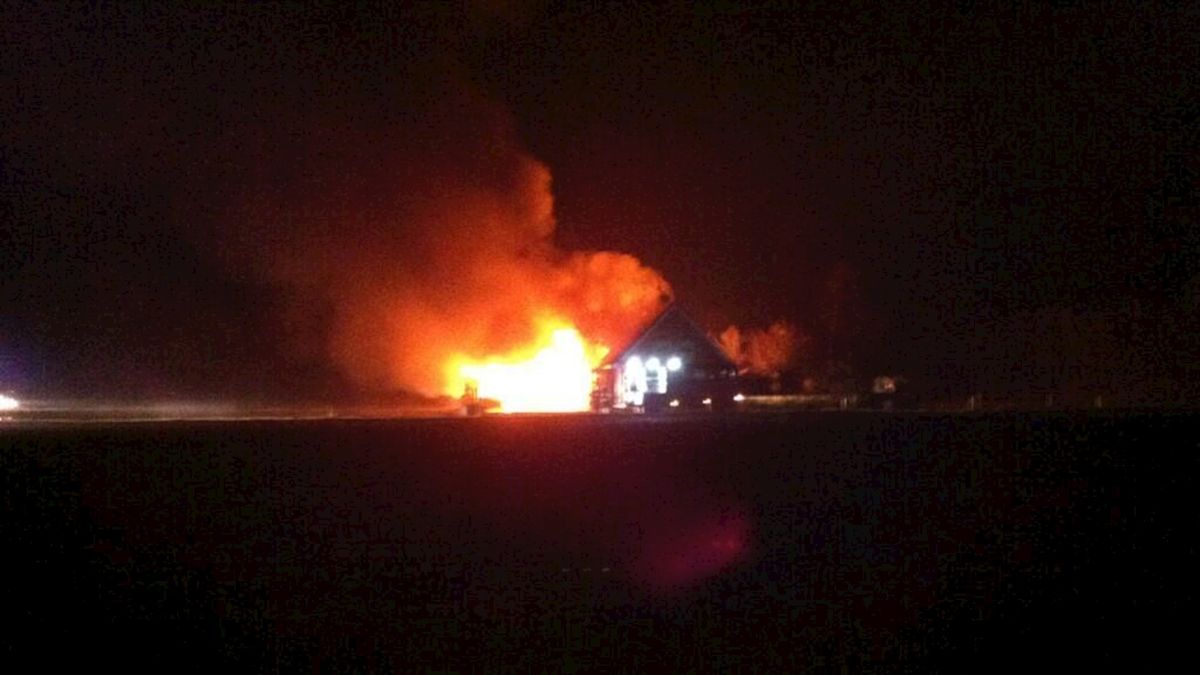 Felle brand in schuur Rheezerveen
