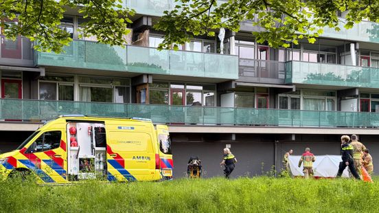 Persoon valt uit flatgebouw Venray Nieuws