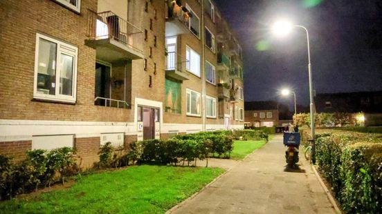 Kopstaartbotsing Doetinchem • auto in sloot. Kopstaartbotsing Doetinchem • auto in sloot.