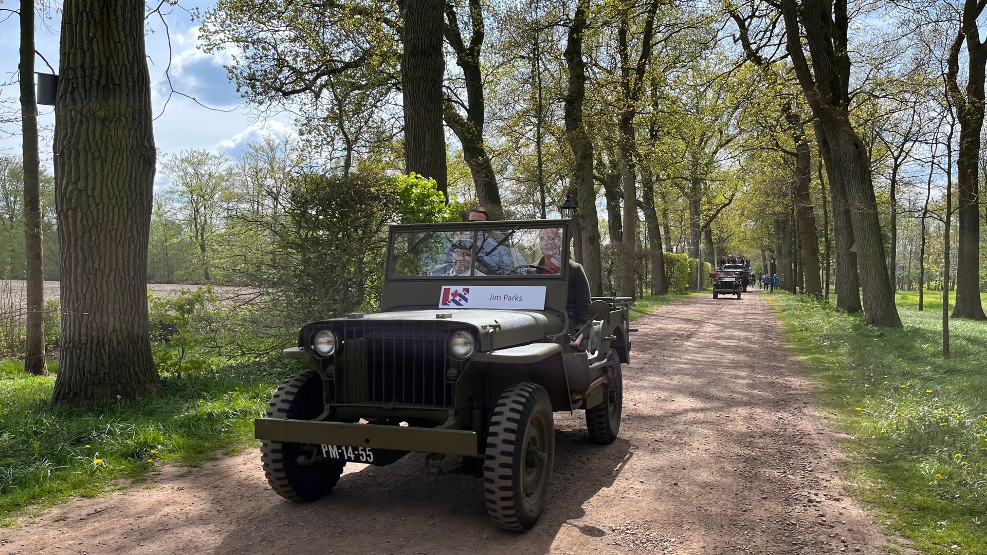 Kanadeeske befrijers nei 77 jier waarm ûnthelle yn Aldtsjerk
