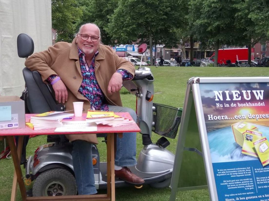 Ron in zijn scootmobiel.