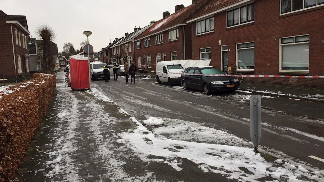 Dode man gevonden in steegje Schietbaanweg Enschede