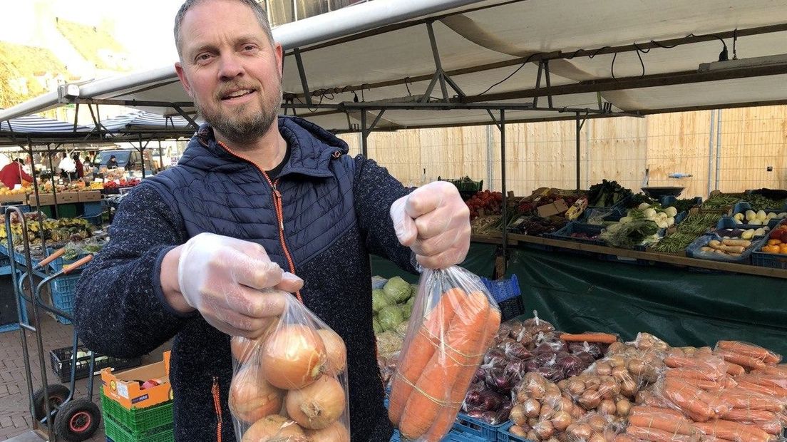 De wekelijkse warenmarkten in Gelderland gaan voor zover bekend woensdag 'gewoon' door. Om verspreiding van het coronavirus te voorkomen, zijn er wel maatregelen genomen.