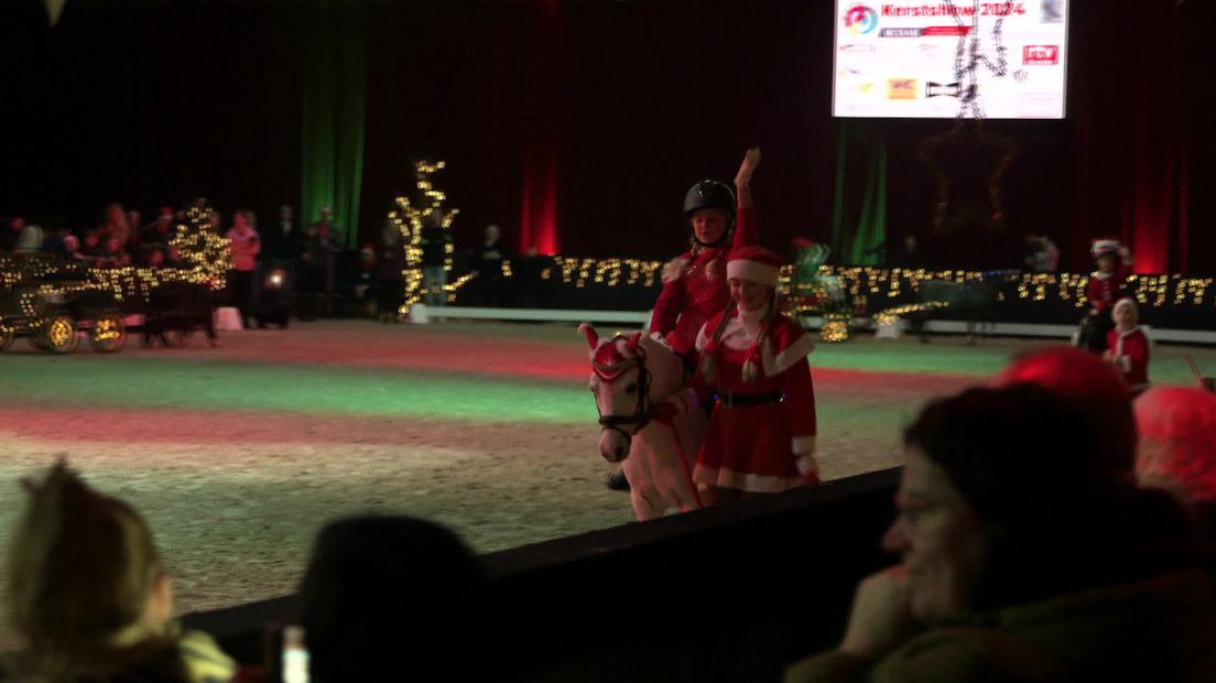 Kerstshow in Exloo laatste klapstuk voor bomvol jaar voor Hippisch Centrum