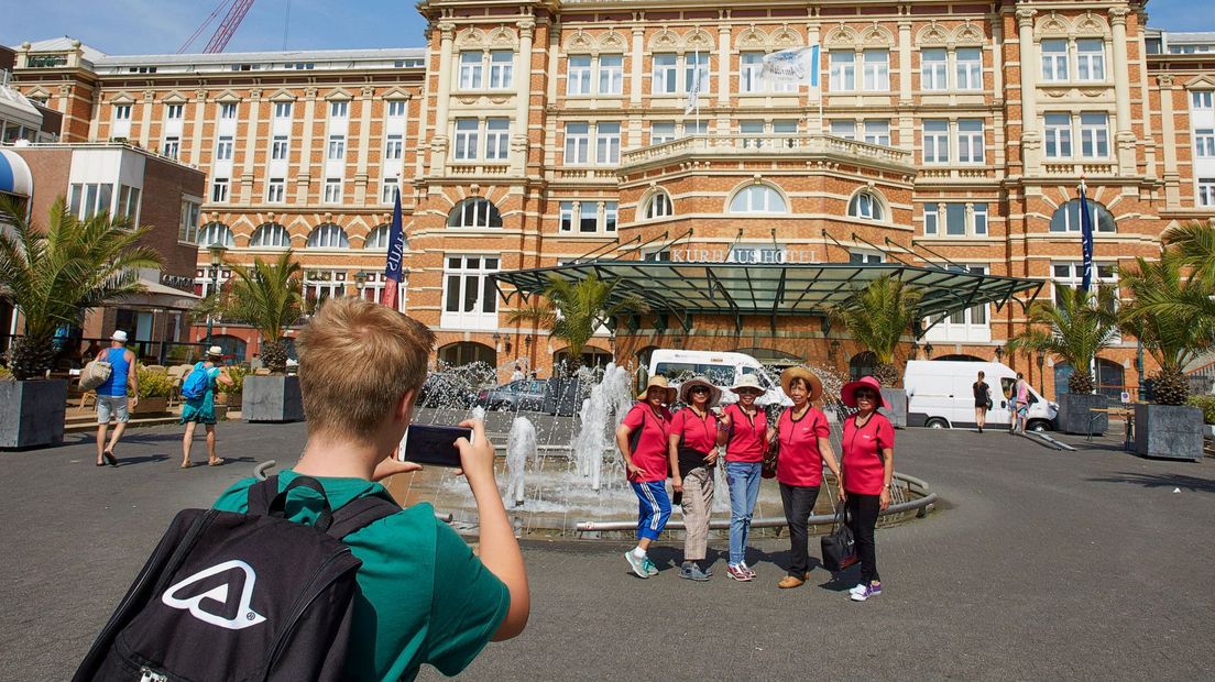 Toeristen op Scheveningen