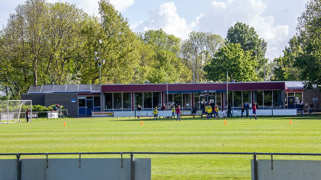 Nieuwe zonnepanelen voor SV de Vecht