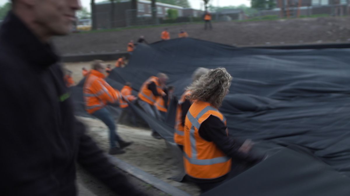 Vijver moet volgelopen straten in Angelslo voorkomen