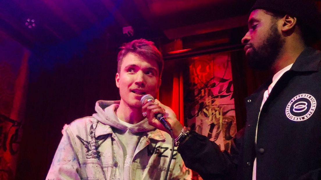 Florian wint dj-wedstrijd en mag draaien op Den Haag Outdoor en Bevrijdingsfestival