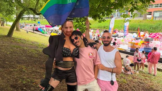 Pride in beeld: boten, vlaggen en glitters Home