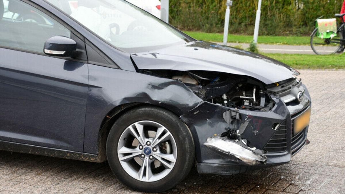 Bestuurder naar het ziekenhuis na botsing Retranchement