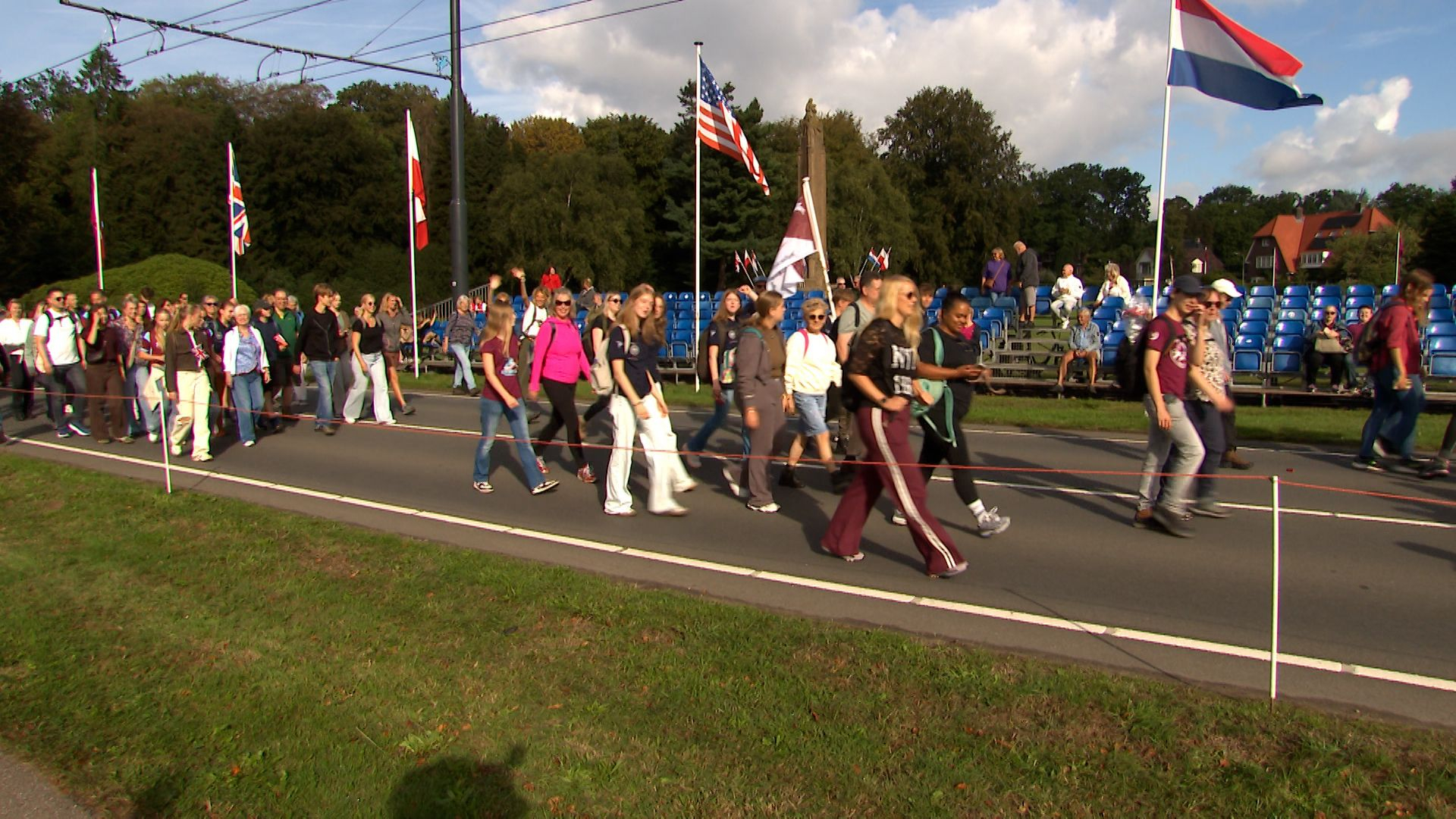 Ruim 35.000 wandelaars bij Airborne Wandeltocht in Oosterbeek