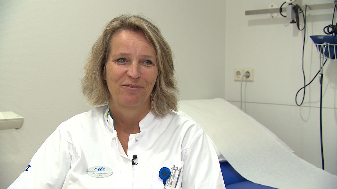 Longarts Anneke van Veen in het CWZ-ziekenhuis.