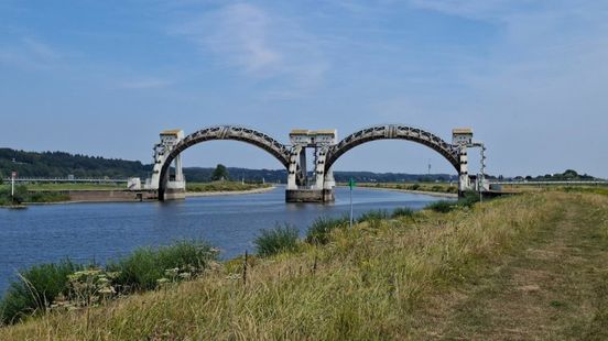 Historie geschreven in Driel: voor het eerst gaan de stuwen open