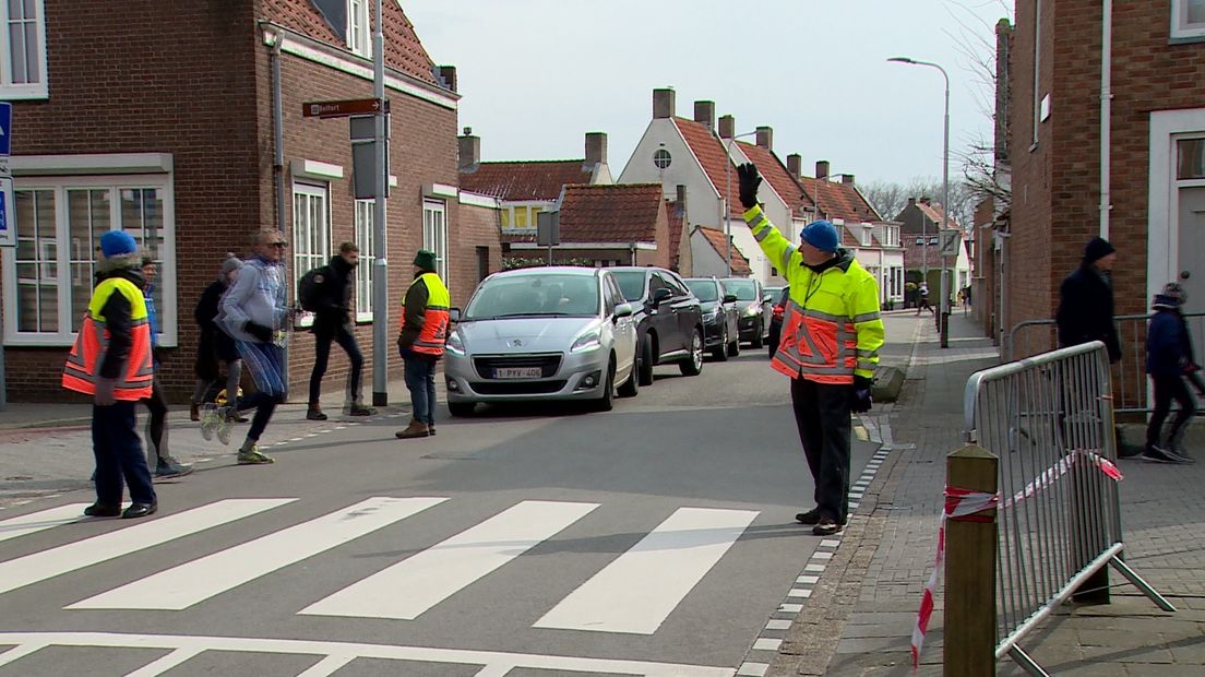 Echtpaar Galle regelt samen het verkeer