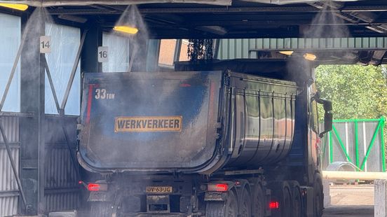 Drukke dagen voor asfaltcentrale in Stein: 400 vrachtwagens vol asfalt dit weekend op pad Home