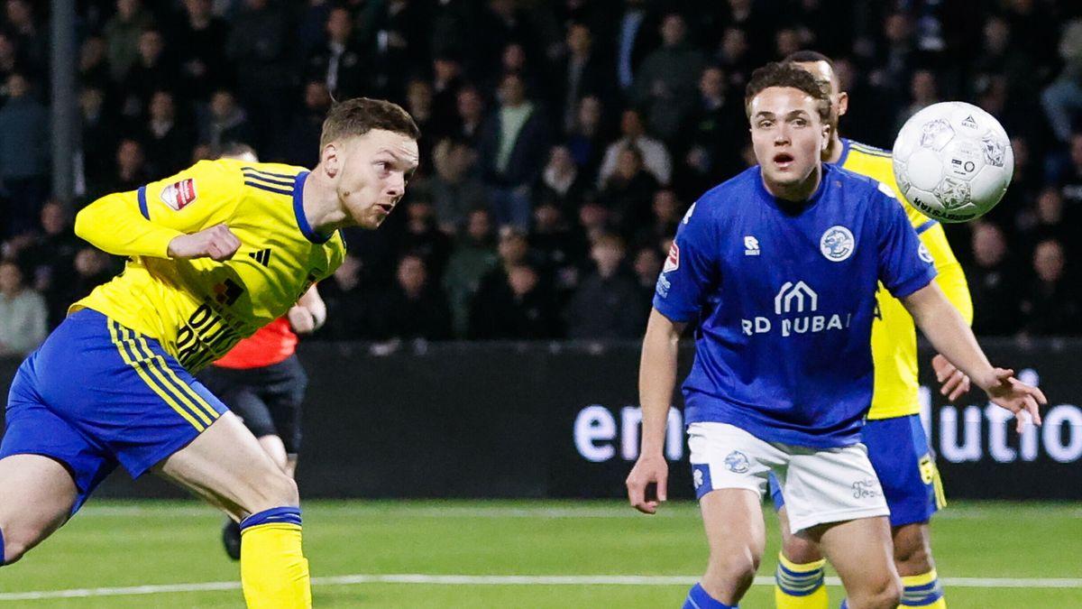 Remco Balk scoort in zijn 100e wedstrijd voor Cambuur: 