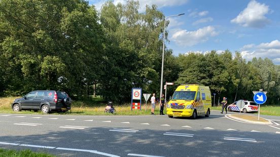 112 Nieuws: Berijder driewielerfiets gewond na aanrijding in Holten.